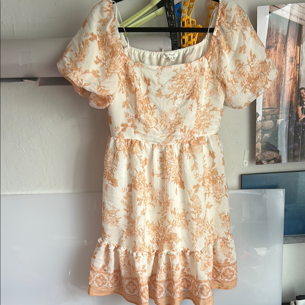 Blu Pepper orangeand Cream Ruffled Puff Sleeve Mini Dress